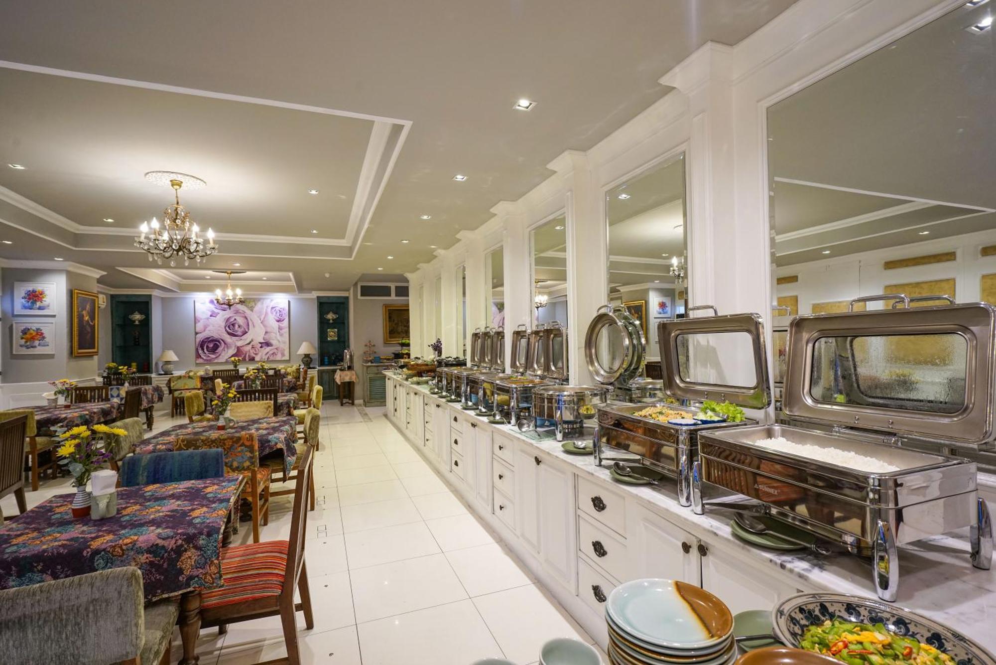 At Pingnakorn Nimman Hotel Чіангмай Екстер'єр фото