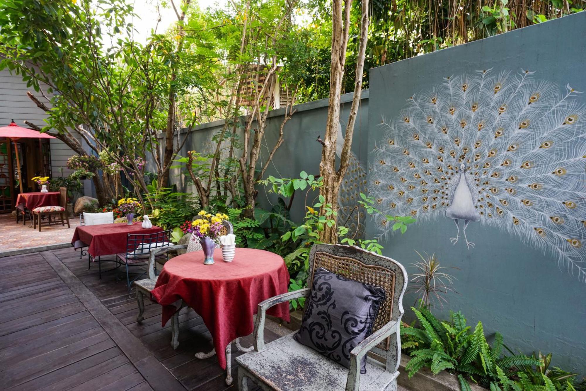 At Pingnakorn Nimman Hotel Чіангмай Екстер'єр фото